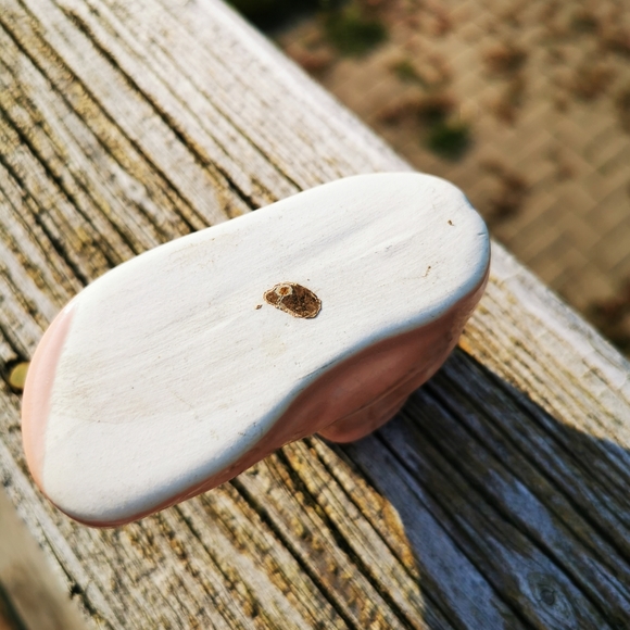 Vintage Porcelain Salmon Pink Baby Shoe Planter - Picture 6 of 14